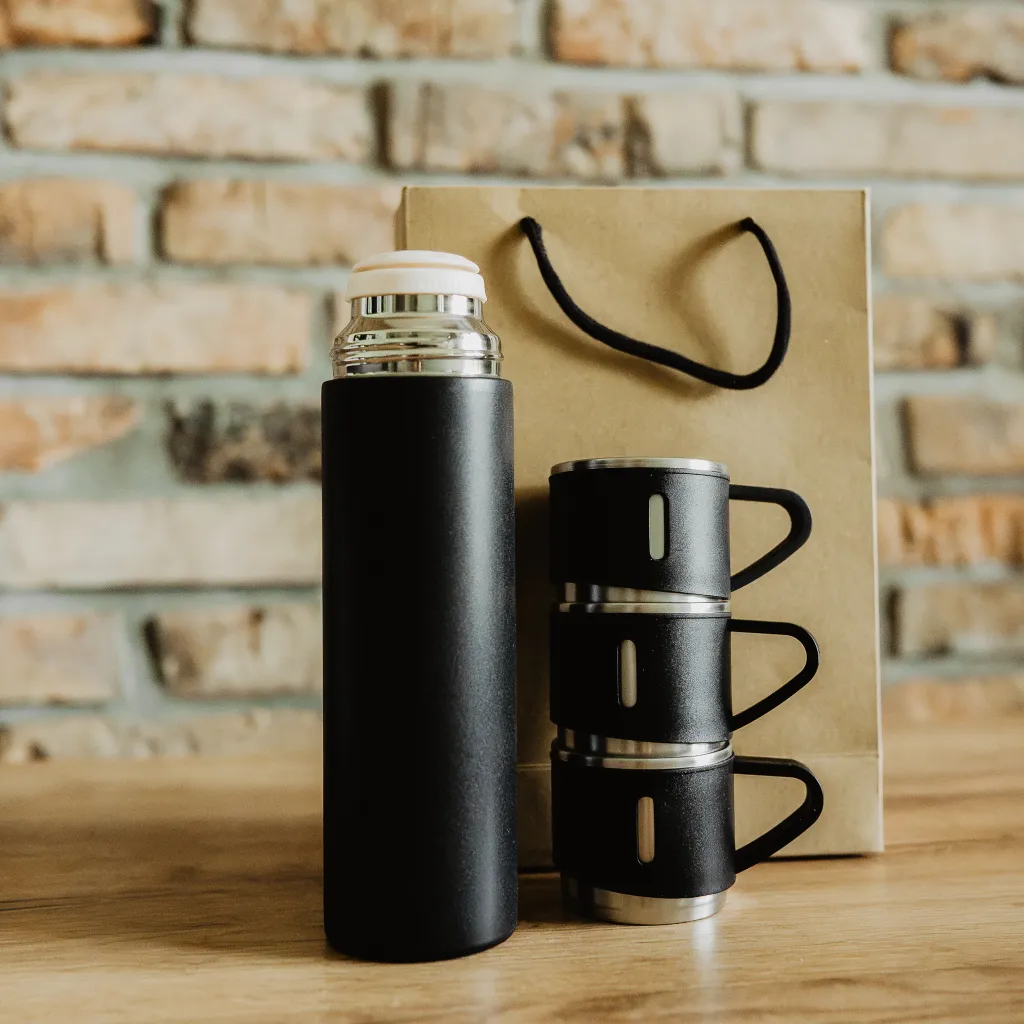 Zestaw termos + 3 kubki